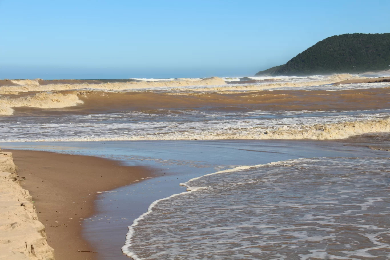 Lake St. Lucia Mouth Breaches Naturally