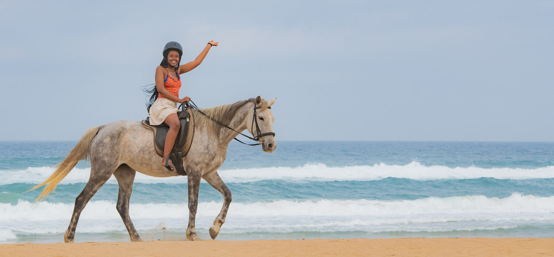 Walk to the Bats Cave – Mission Rocks, Eastern Shores